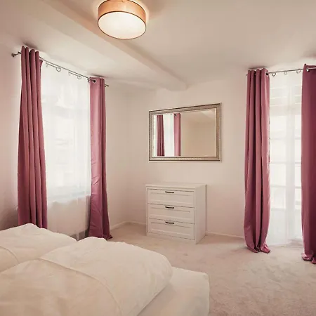 Und Boardinghouse Heimbach In Lahr Aparthotel